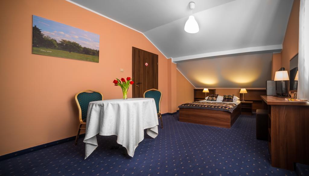 Hotel Colnus Kolno  Eksteriør bilde